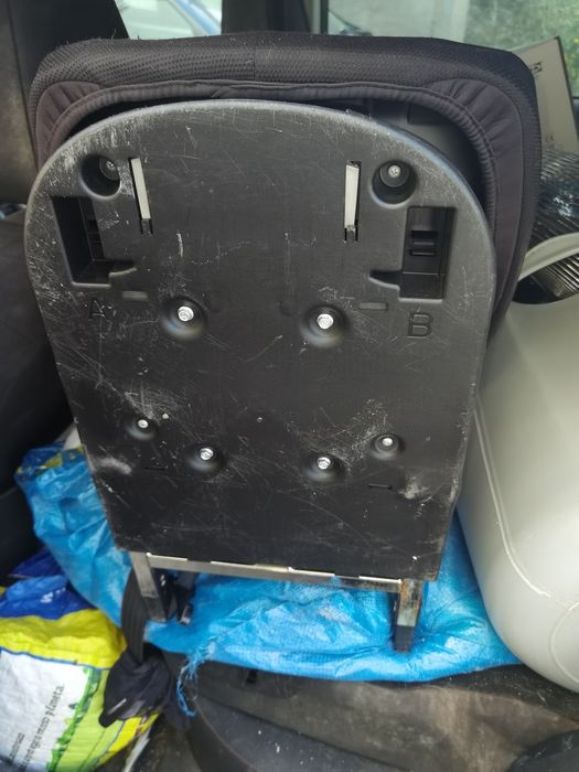 Cadeira criança Chico com isofix