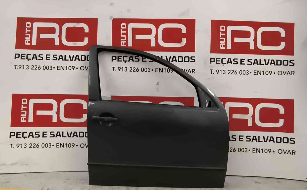 Porta Frente Direita - VW POLO III