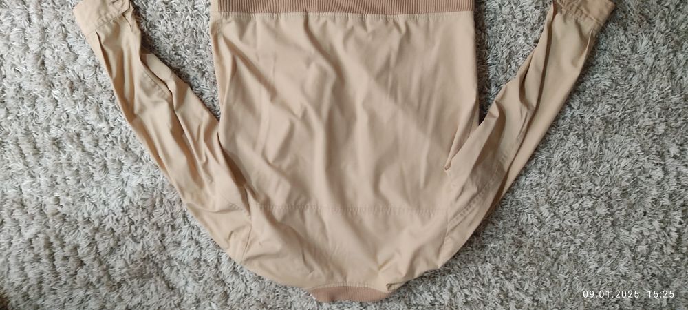 Верхній одяг вітровка