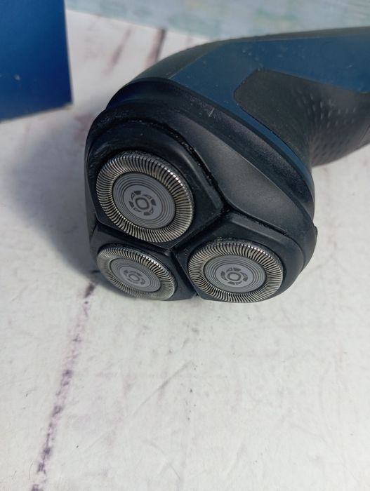 Электро бритва Philips 1000 series 1131