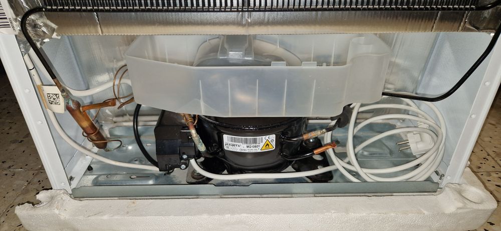 Chlodziarka Electrolux LRB3AF12S