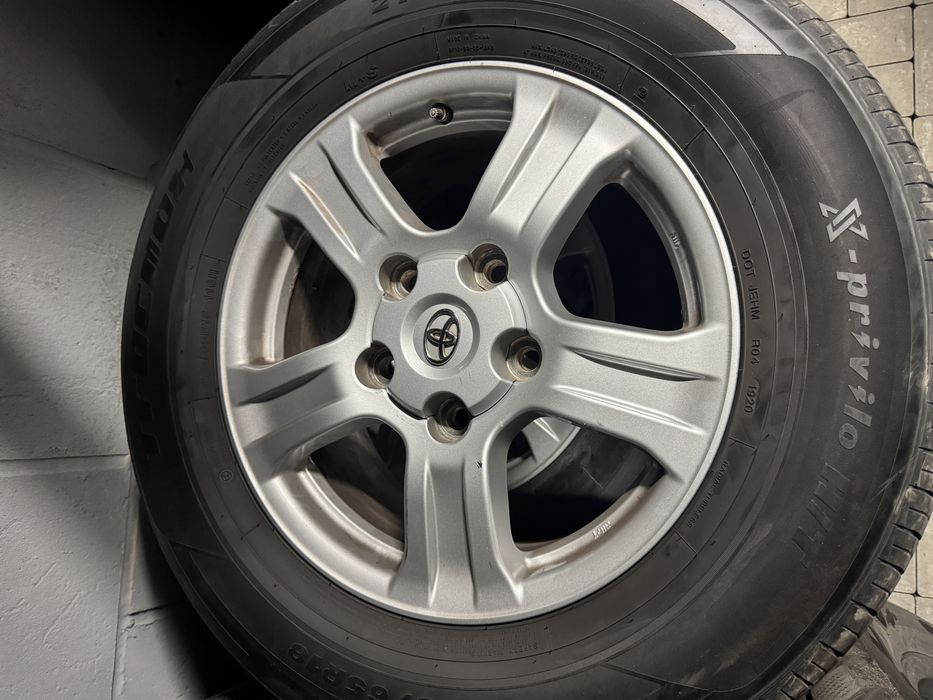 Toyota Felgi 100 200 Tundra Sequoia