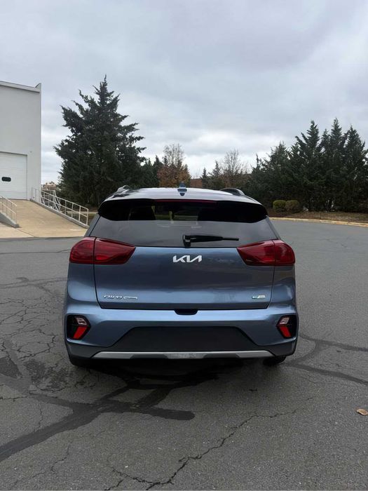 Kia Niro      2022