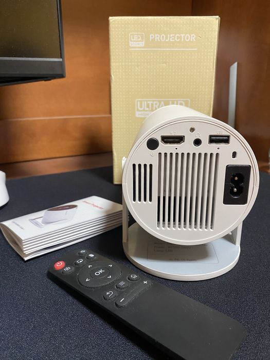 Проектор MAGCUBIC з Android, HDMI, Bluetooth - новий