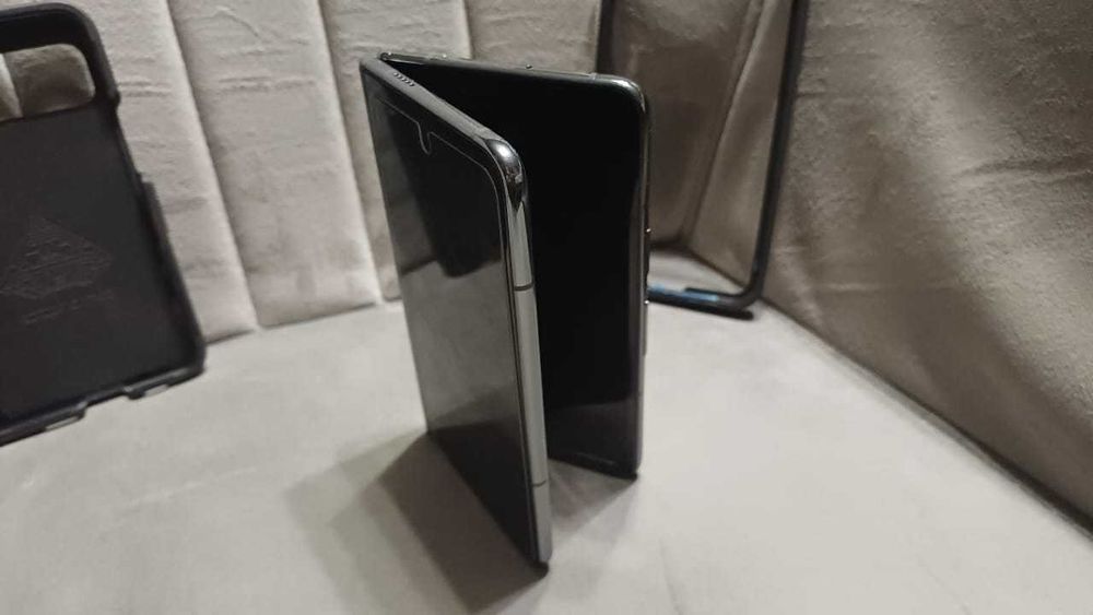 смартфон Google Pixel Fold 12/512GB Obsidian  BREEZY