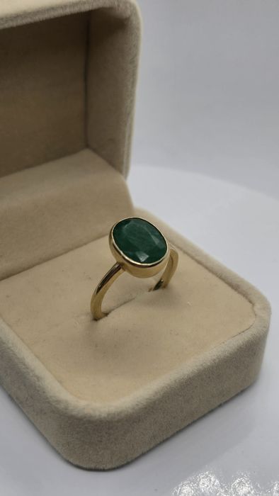 Złoty pierścionek ze szmaragdem 3,79 ct