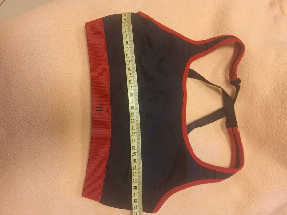 Biustonosz sportowy triumph