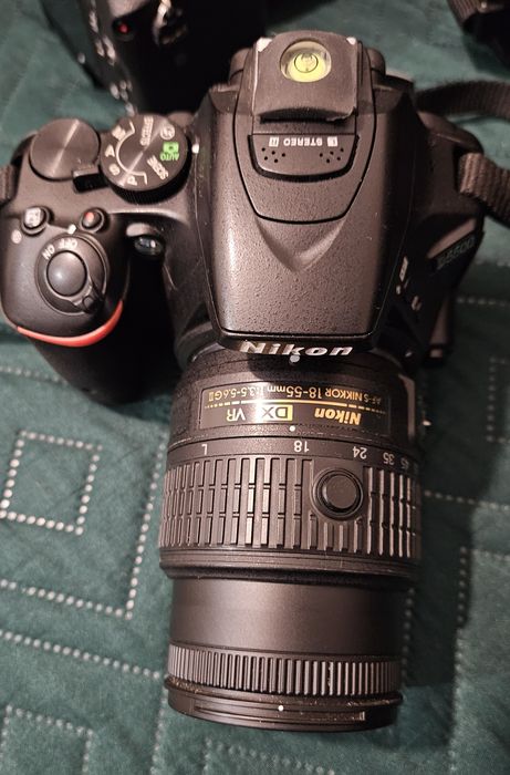 Lustrzanka NIKON D5500 z obiektywem  18-55 + torba LowePro