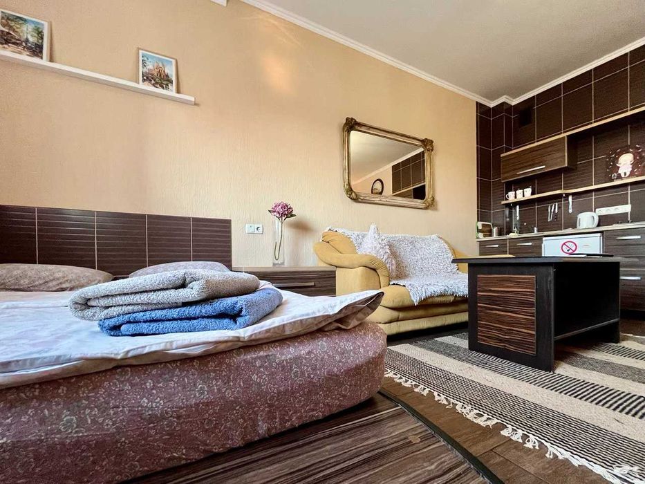 ПРОДАЖ великої квартири, розділеної на дві оремі по вул. Т. Кореня, 9