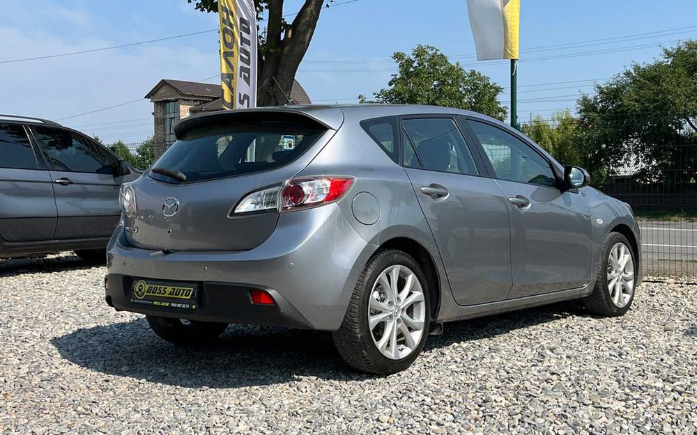 Mazda   3   2010