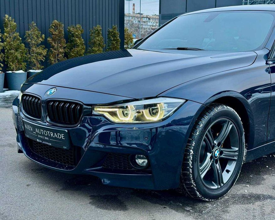 Продаж гарного BMW 328i