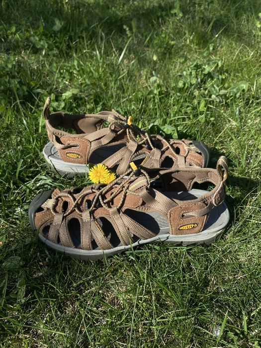 босоніжки keen 39
