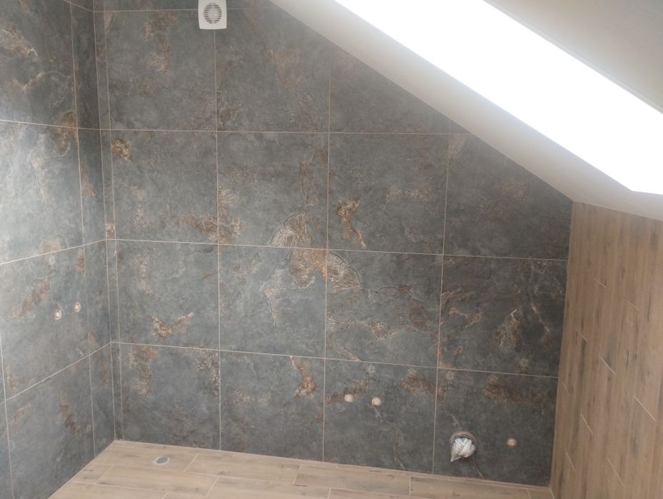 Котедж 3 кімнати, власне подвір'ям, закрита територія