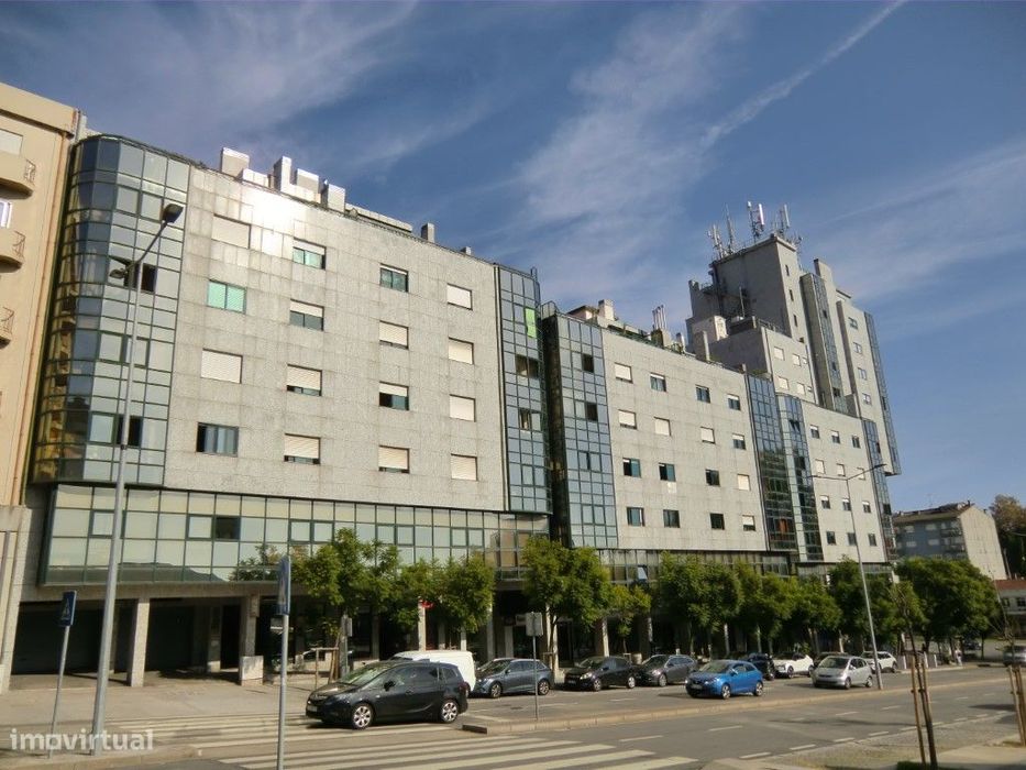 Apartamento T 3 c terraço,São João Madeira,centro