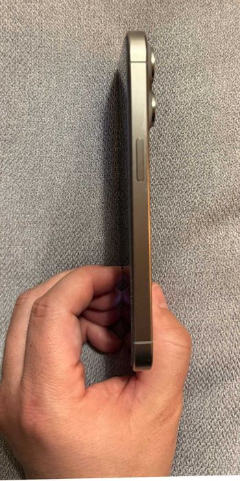 iPhone 15 pro 512 gb