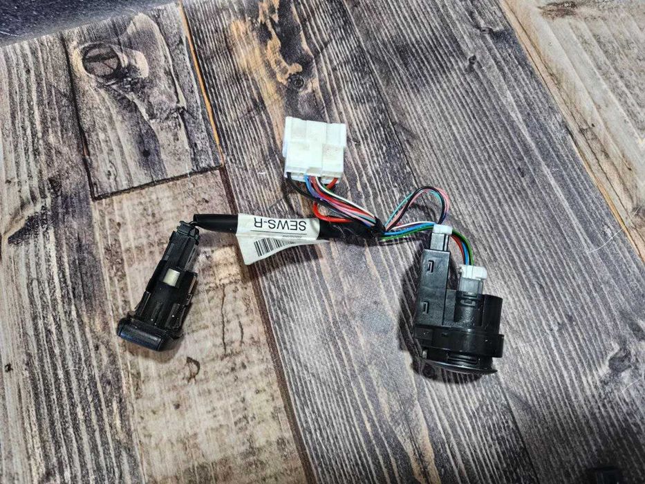 Кнопка старт-стоп Start-Stop Nissan Leaf 2 ZE1  1788DFWK1A002