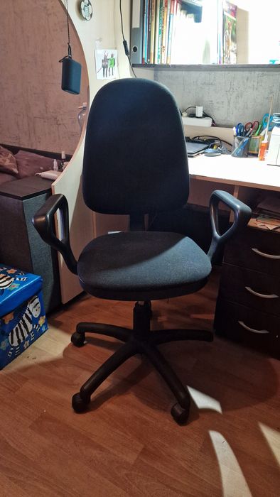 Компьютерное кресло (только Днепр)