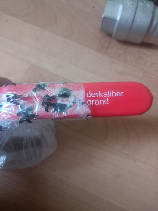 Краны шаровые новые 11/2"и11/4"клапана ,американки