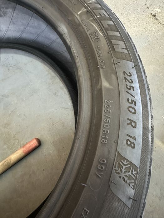 225/50R18 michelin alpin 5