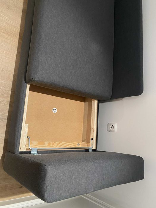 Sofá-cama de 2 lugares que se transforma em cama individual