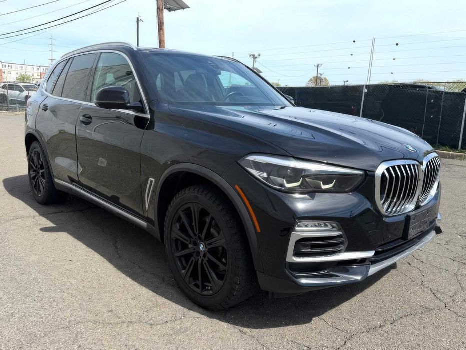 BMW X5      2019