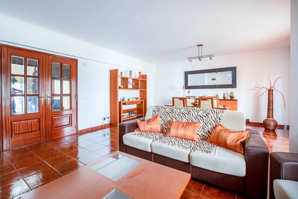 Móvel de sala (aparador+costas)