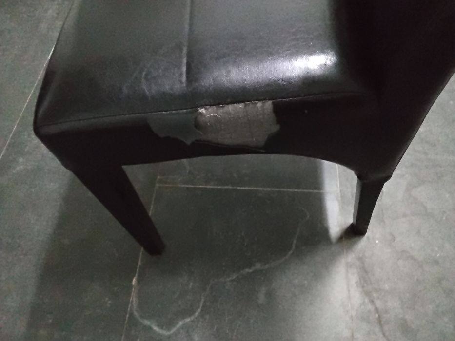 Cadeiras pele sala jantar
