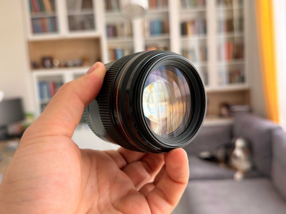 Обʼєктив Canon EF 85mm f/1.8 USM