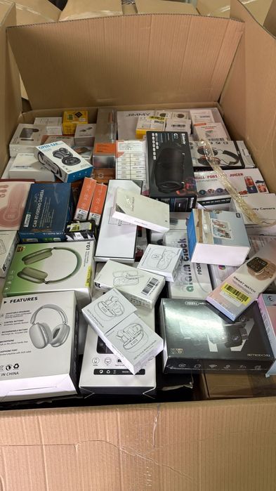 Paczka zwrotów konsumenckich z Amazon Elektronika 30% z cen na Amazon
