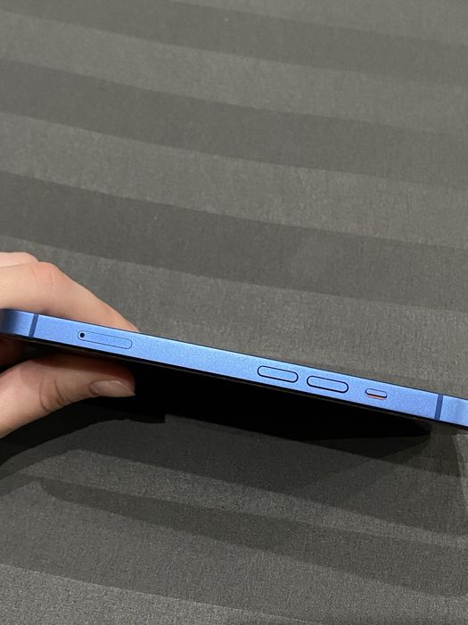 Продам iPhone 13 (R-SIM), 128 GB