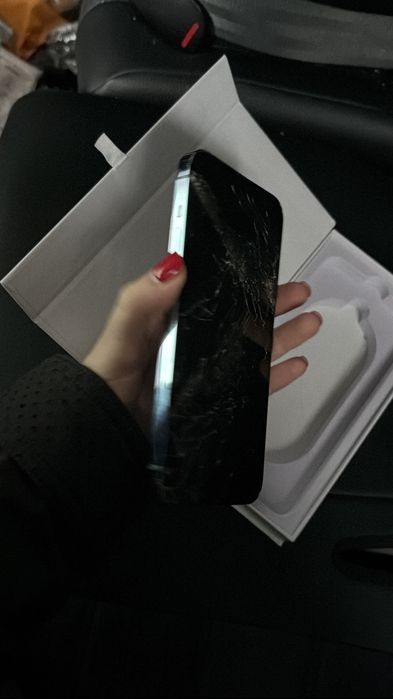 Продам IPhone 13 Pro