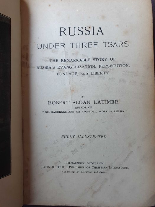 Livro antigo Russia Under Three Tsars - Séc. XIX