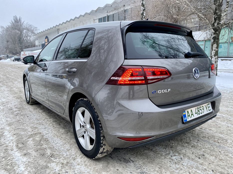 Volkswagen e-golf 24кВт 2014p