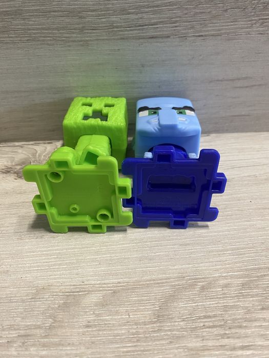 Figurki z serii Minecraft
