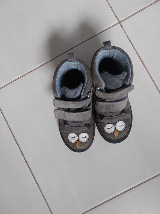 Buty dla dziewczynki wodoodporne