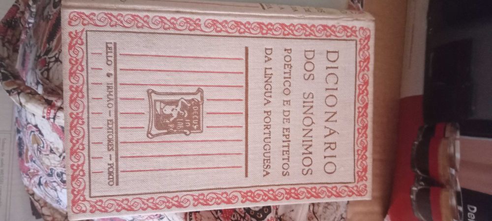 Dicionário dos Sinónimos Poético e Epítetos da Língua Portuguesa, 1949