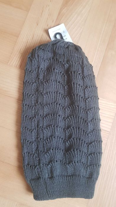 Czapka damska akrylowa Nowa