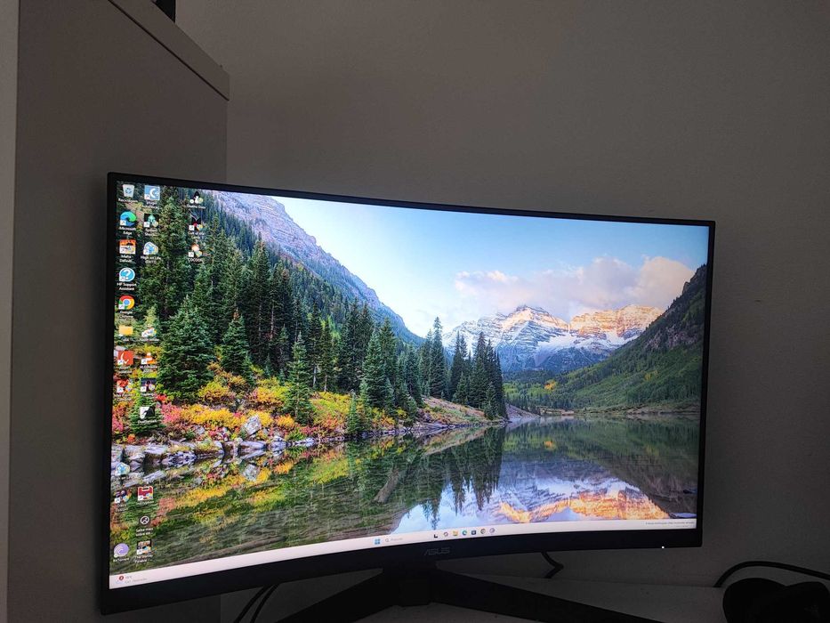 NOVO Monitor Gaming ASUS TUF Gaming VG32VQ1B Curvo 32 Polegadas HDR 144hz 2560 x 1440p NOVO
