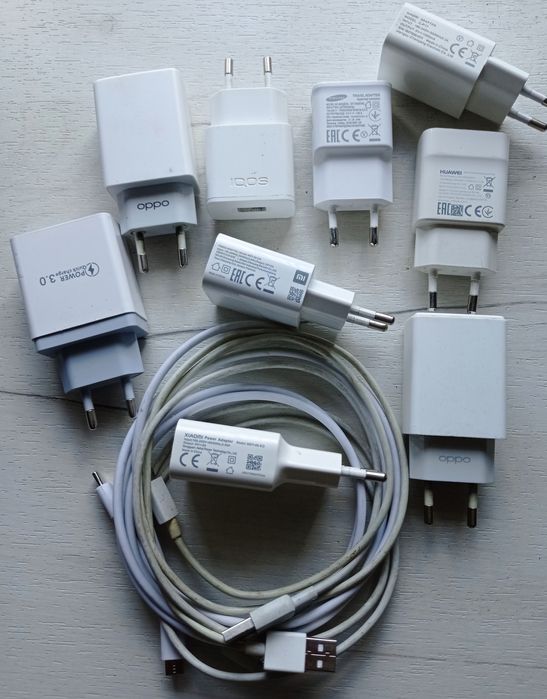 Зарядка оригінал для мобільного телефону