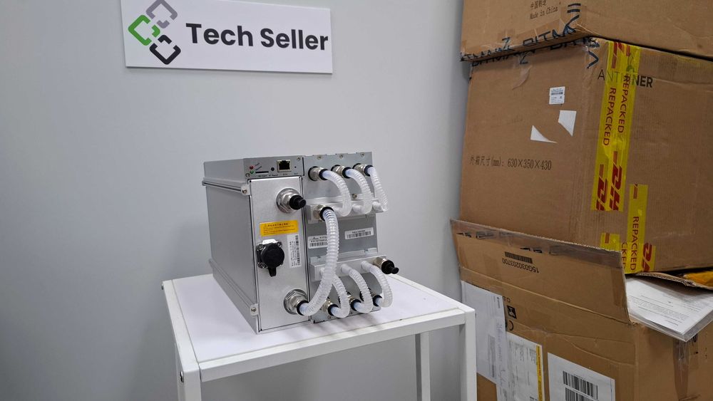 Найнижча ціна! Майнер BITMAIN ANTMINER S21e Hyd 310T 2380$