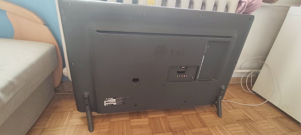 Tv  Lg  42 całe uszk.
