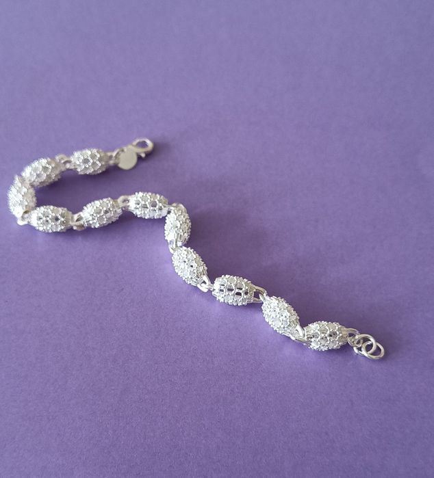 Srebrna ażurowa bransoletka