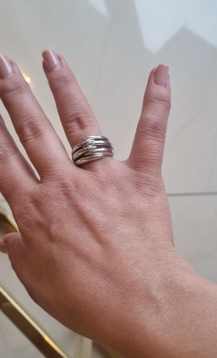 Elegancki duży srebrny pierścionek 925