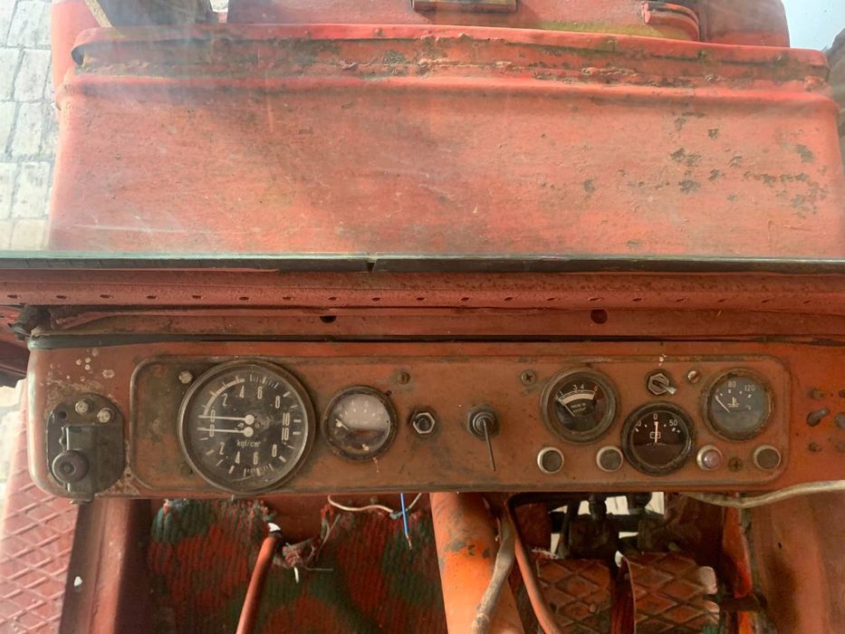 Продаю трактор Т-25