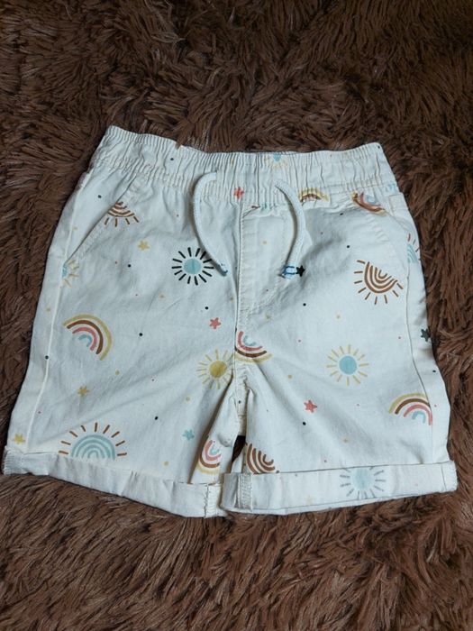 Шорти                .