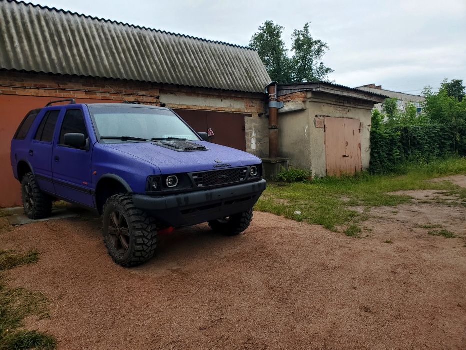 Продам Опель Фронтера 2.3 дизель