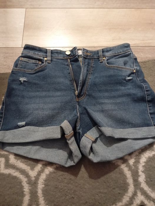 spodenki jeansowe damskie.