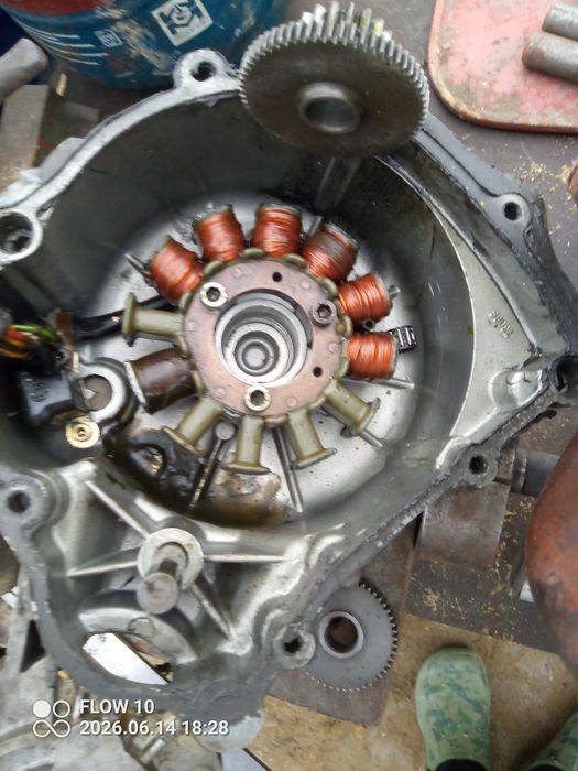 Cagiva w16 600 części silnik