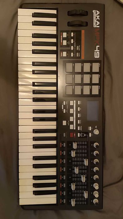Akai mpk 49 MIDI