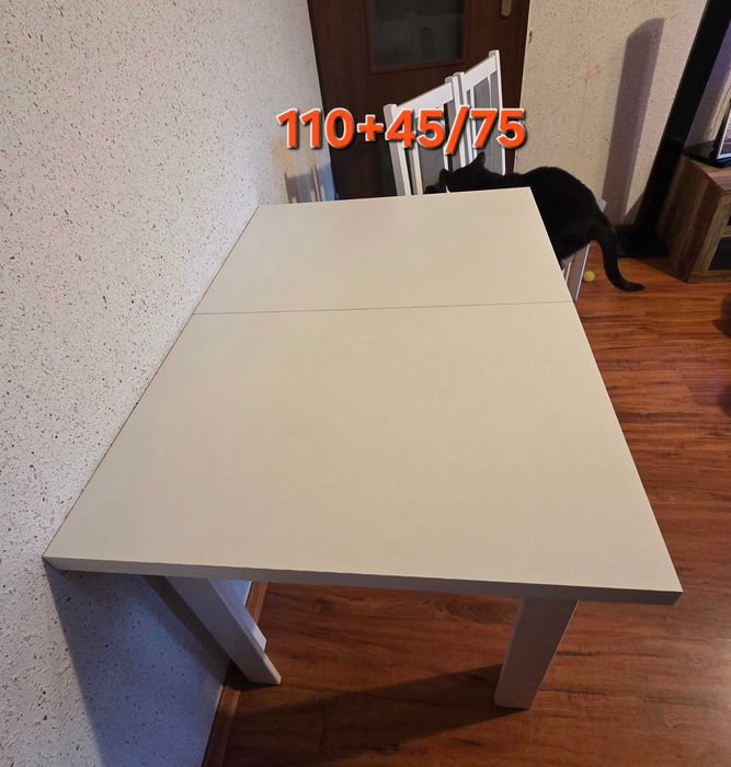 Stół do jadalni z 3 krzesłami